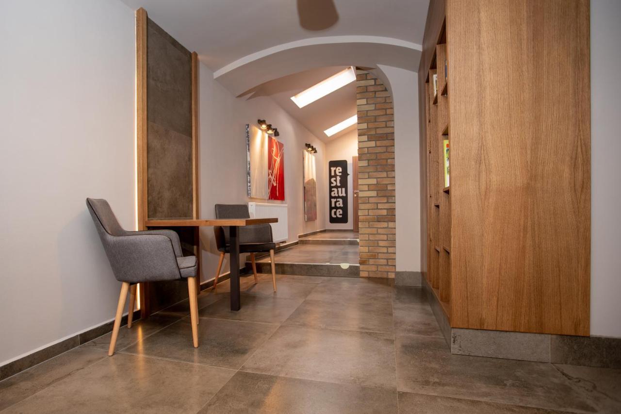 Hotel U Kone